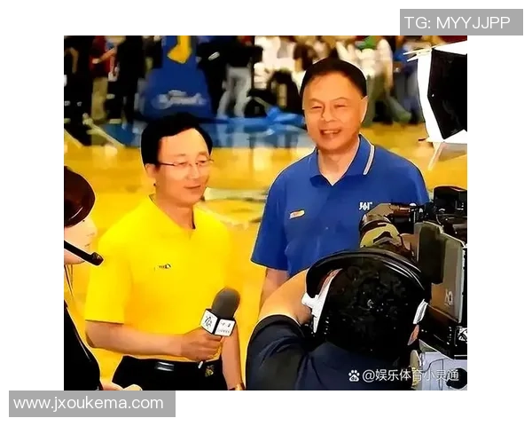 从球场到教练席足球明星转型教练的传奇故事与挑战